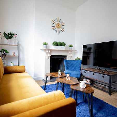 Perfect Location 4Bed 2 Bath Spacious Apartment ロンドン エクステリア 写真
