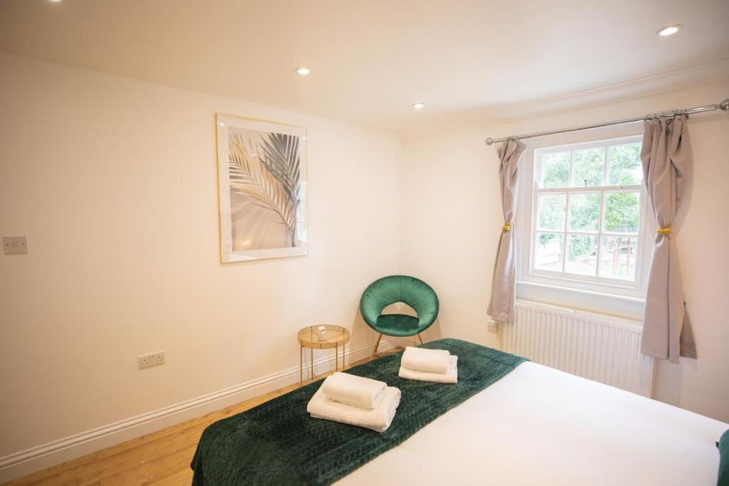 Perfect Location 4Bed 2 Bath Spacious Apartment ロンドン エクステリア 写真