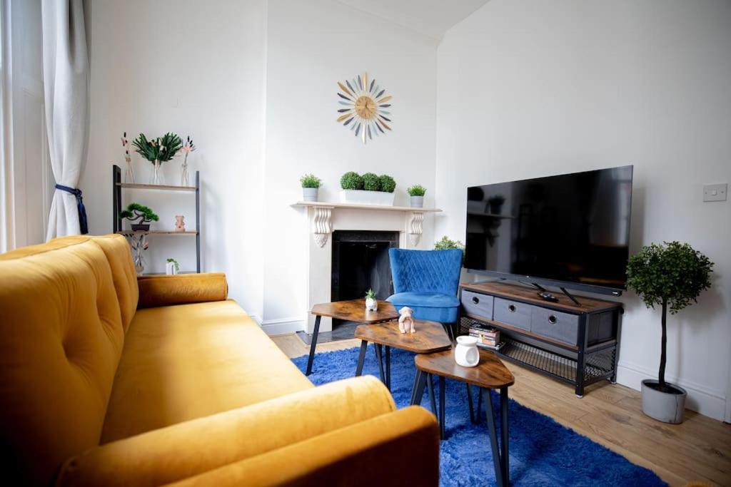 Perfect Location 4Bed 2 Bath Spacious Apartment ロンドン エクステリア 写真